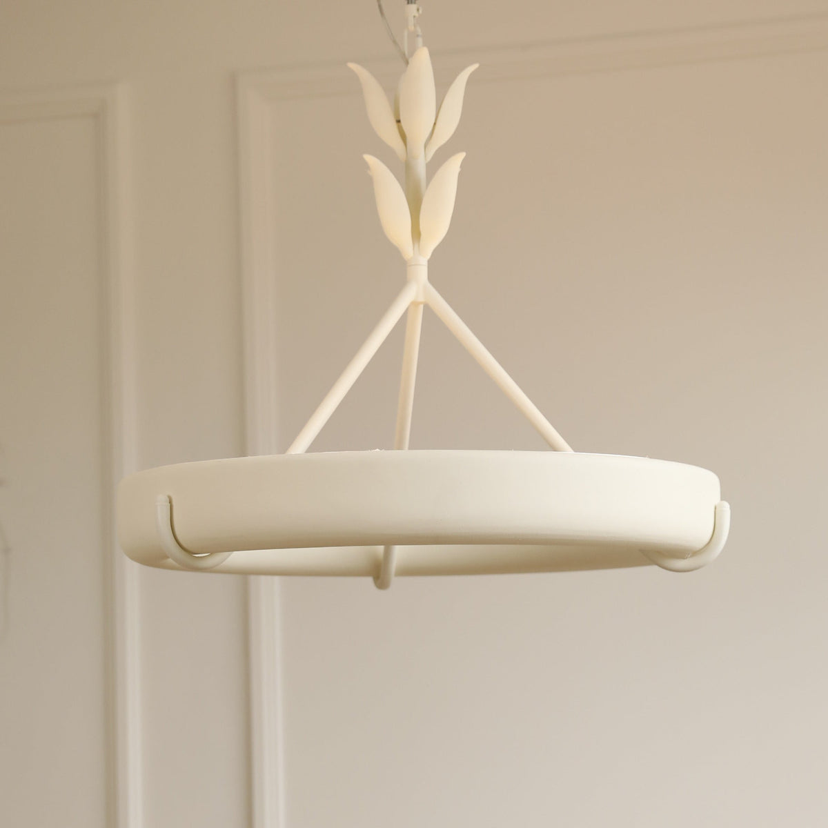 Sorarena Plaster Chandelier