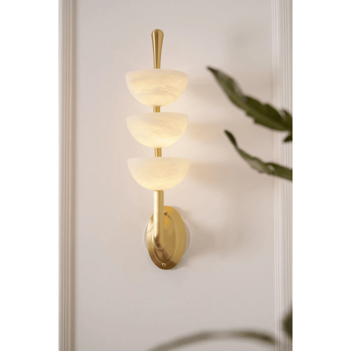 Pamio Triple Alabaster Indoor Wall Light