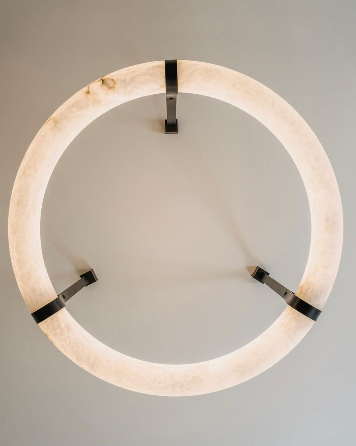 Lixor Alabaster Chandeliers Ring Leather Strap Version A