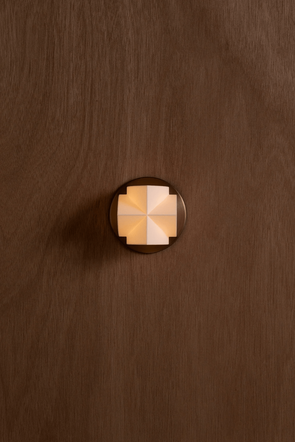 Winia Iron Indoor Wall Light