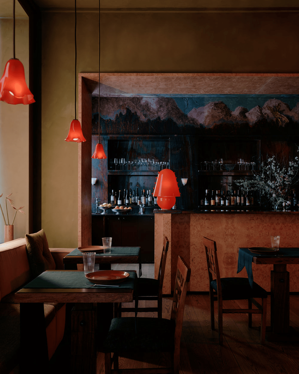 Enzo Contemporary Glass Table Lamp