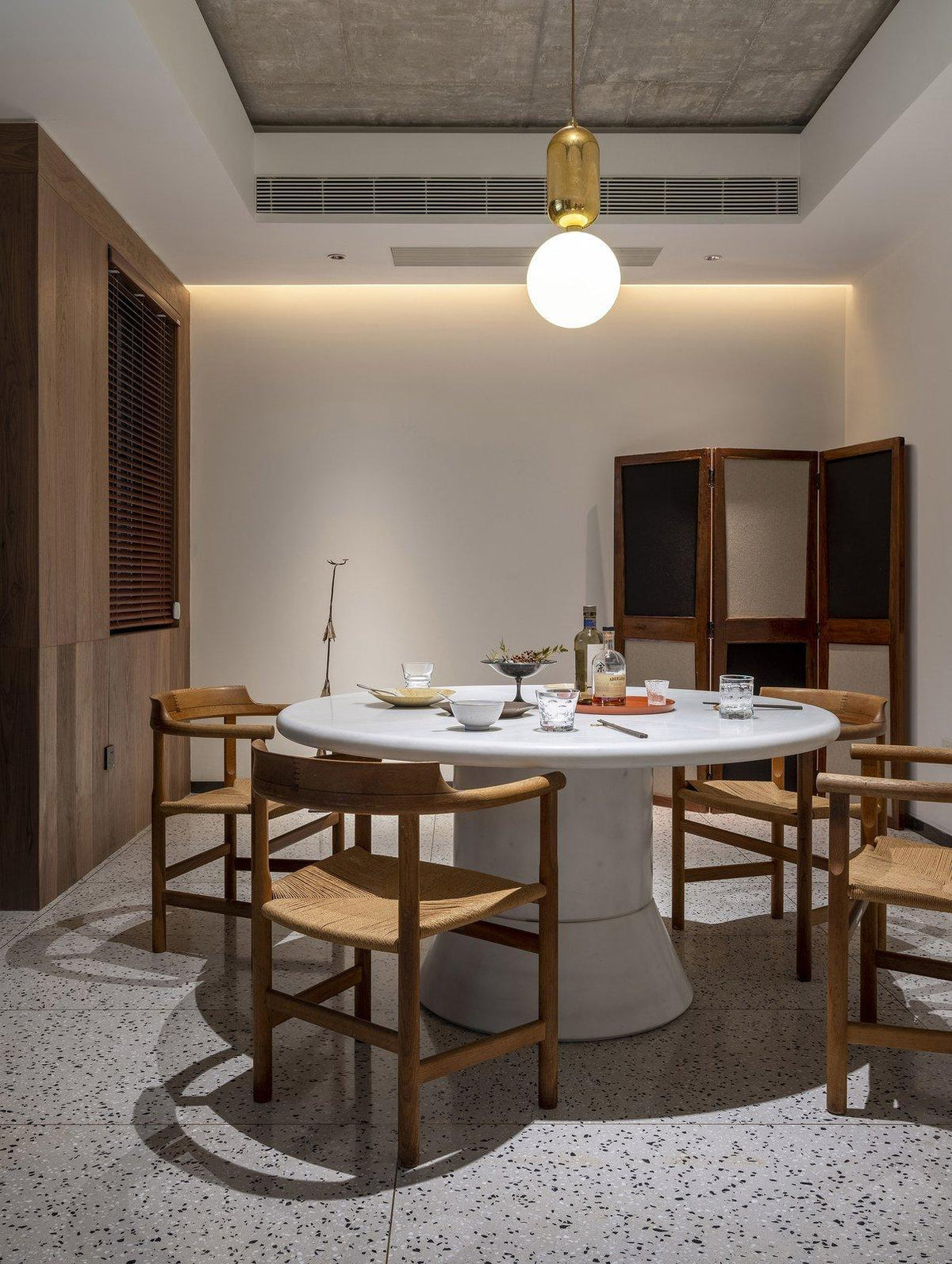 Carter Modern Glass Pendant Light