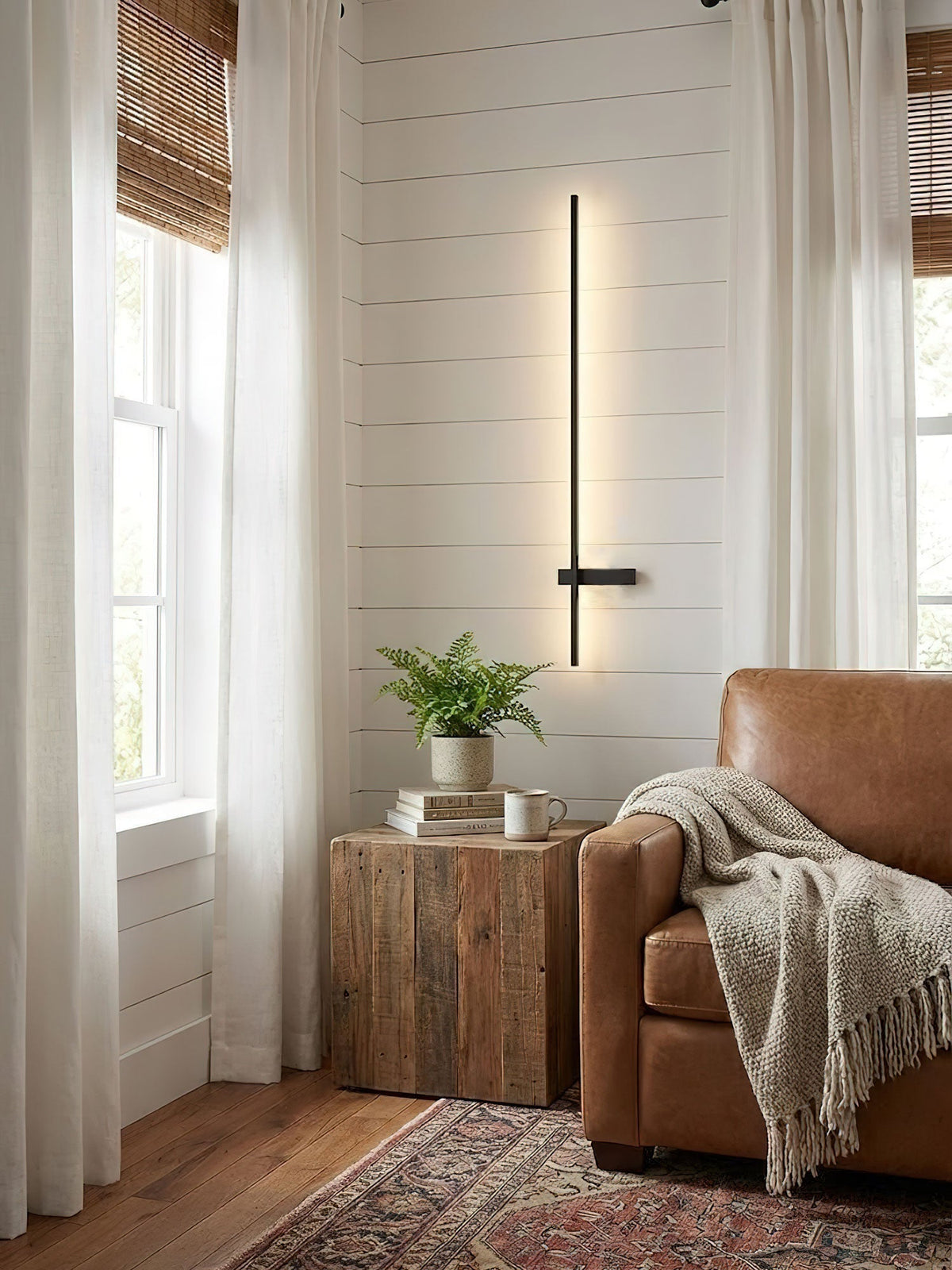 Mesv Linear Rechargeable Black Wall Lamp
