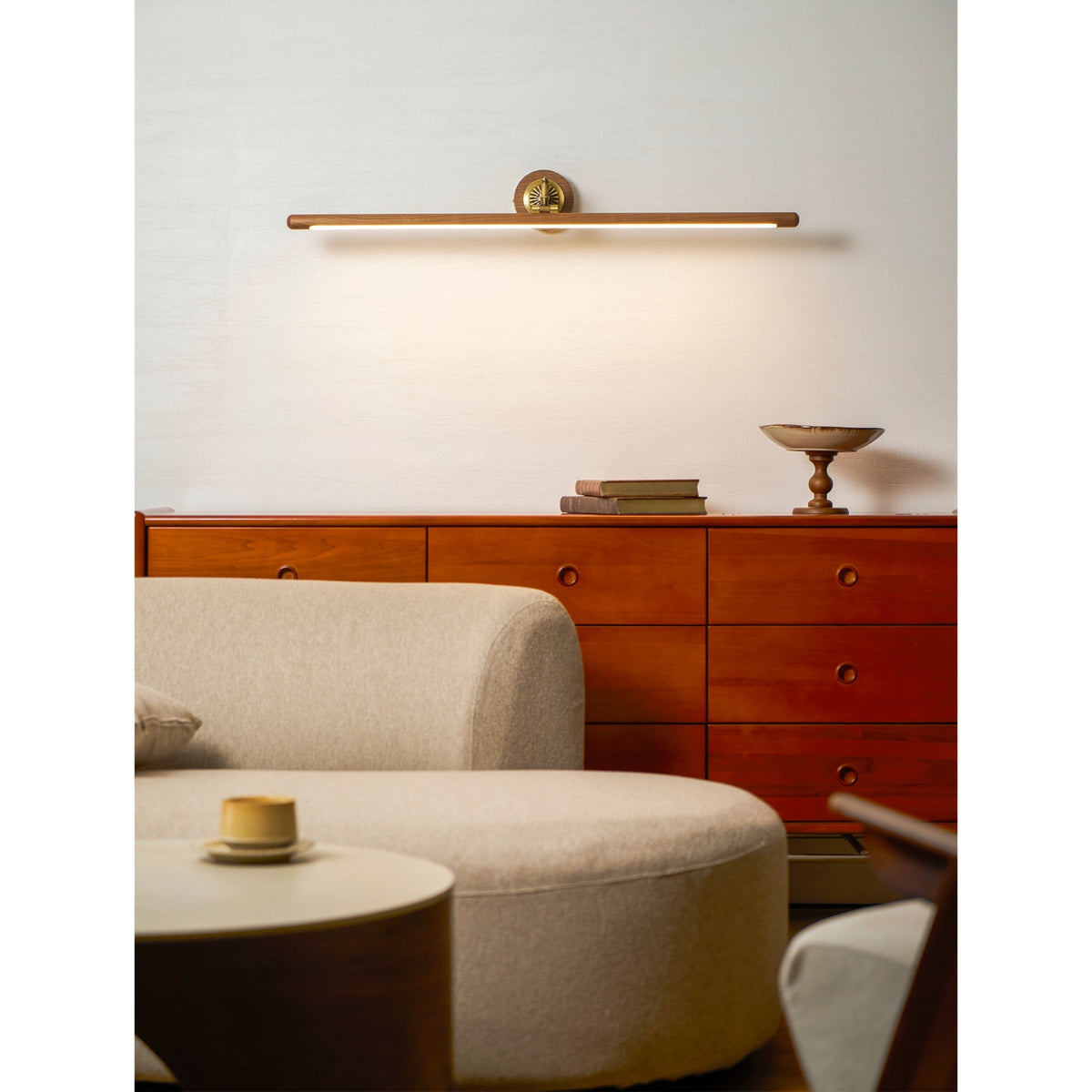 Nevia Adjustable Picture Indoor Wall Light
