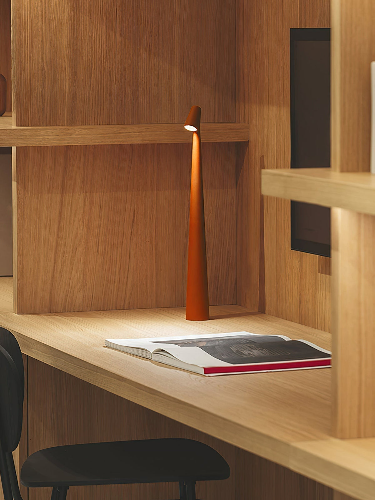 Nirerora Acrylic Minimalist Table Lamp