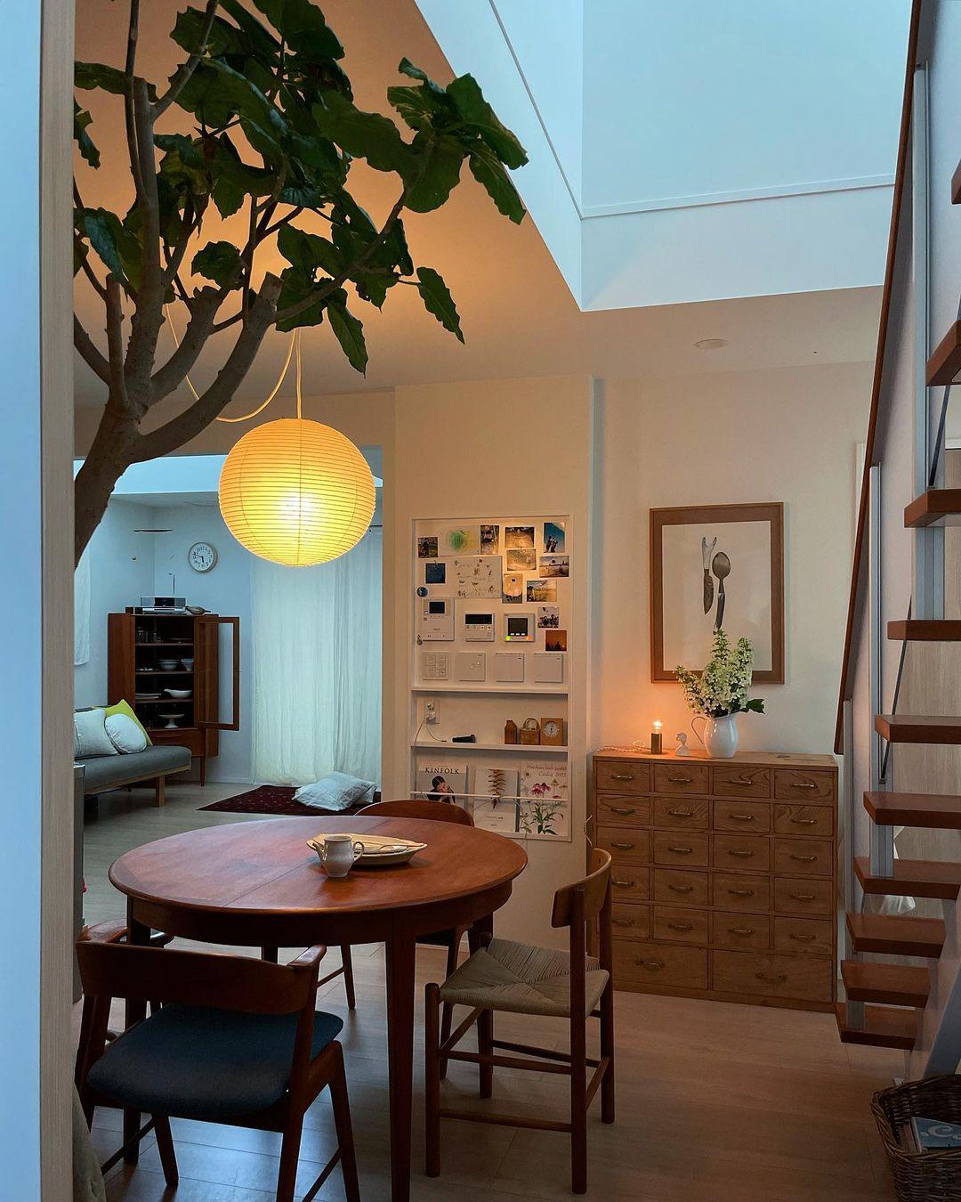 Quaden Paper Globe White Plug Wire Pendant Light