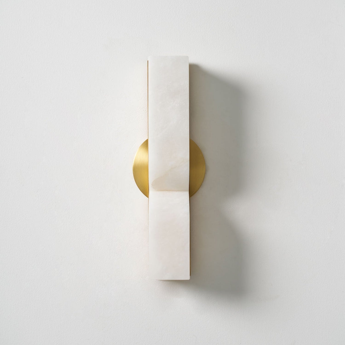 Niveelle Alabaster Rectangular Wall Lamp