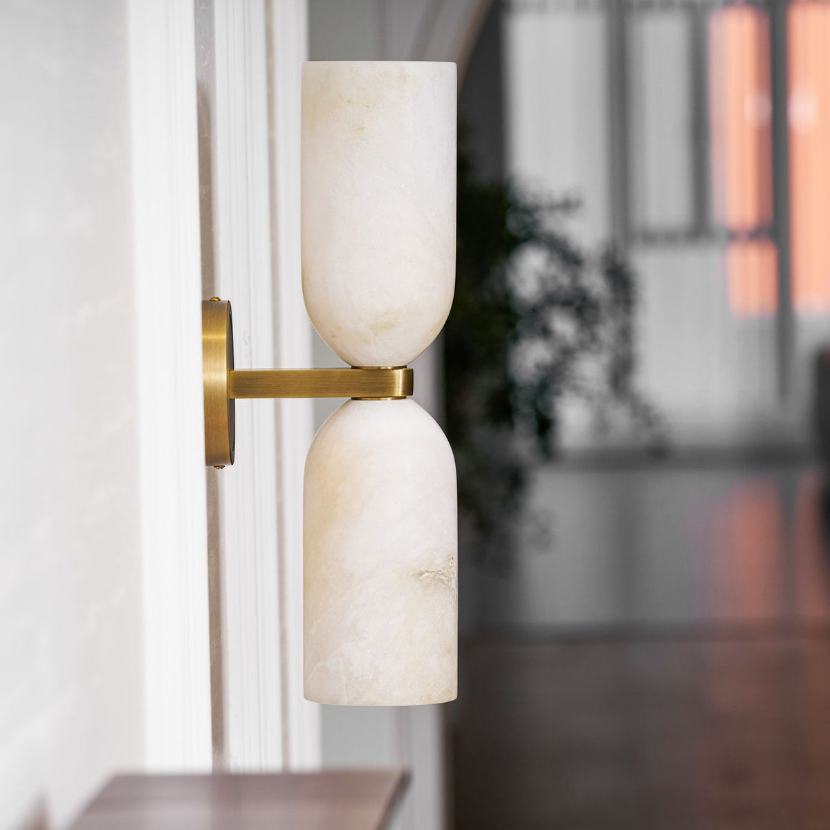 Yijan Alabaster Nexus Indoor Wall Light