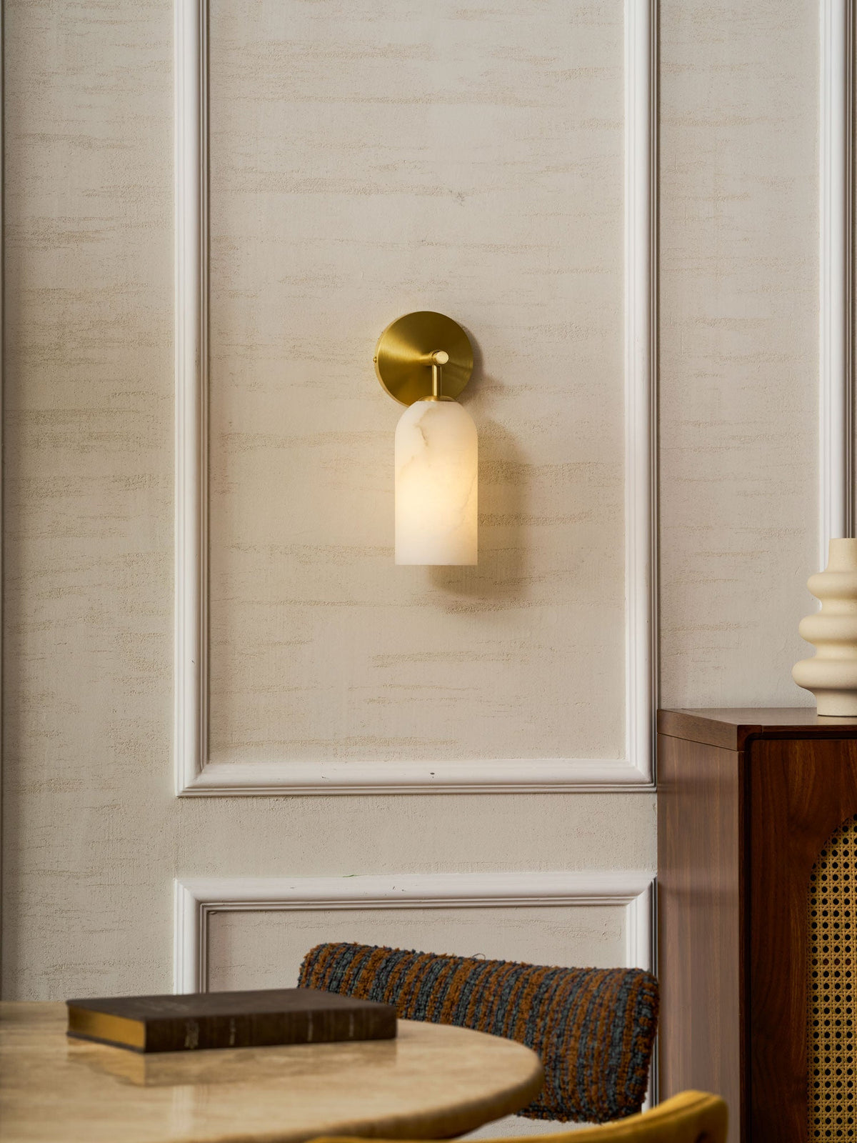 Posha Pillar Alabaster Indoor Wall Light
