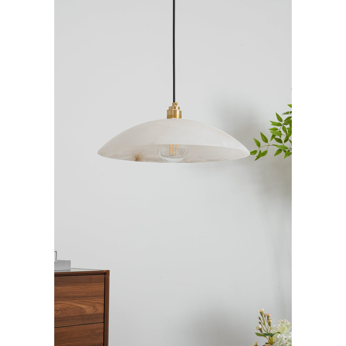 Nerea Minimalist Alabaster Pendant Light