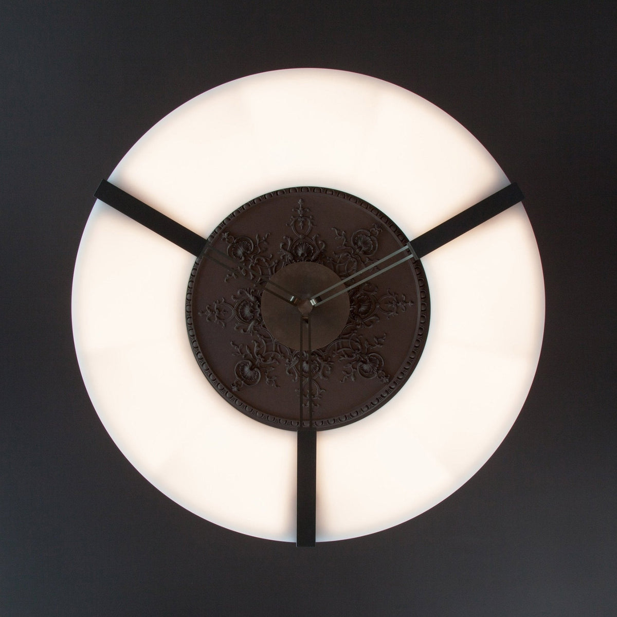 Faelor Alabaster Ring Pendant Light