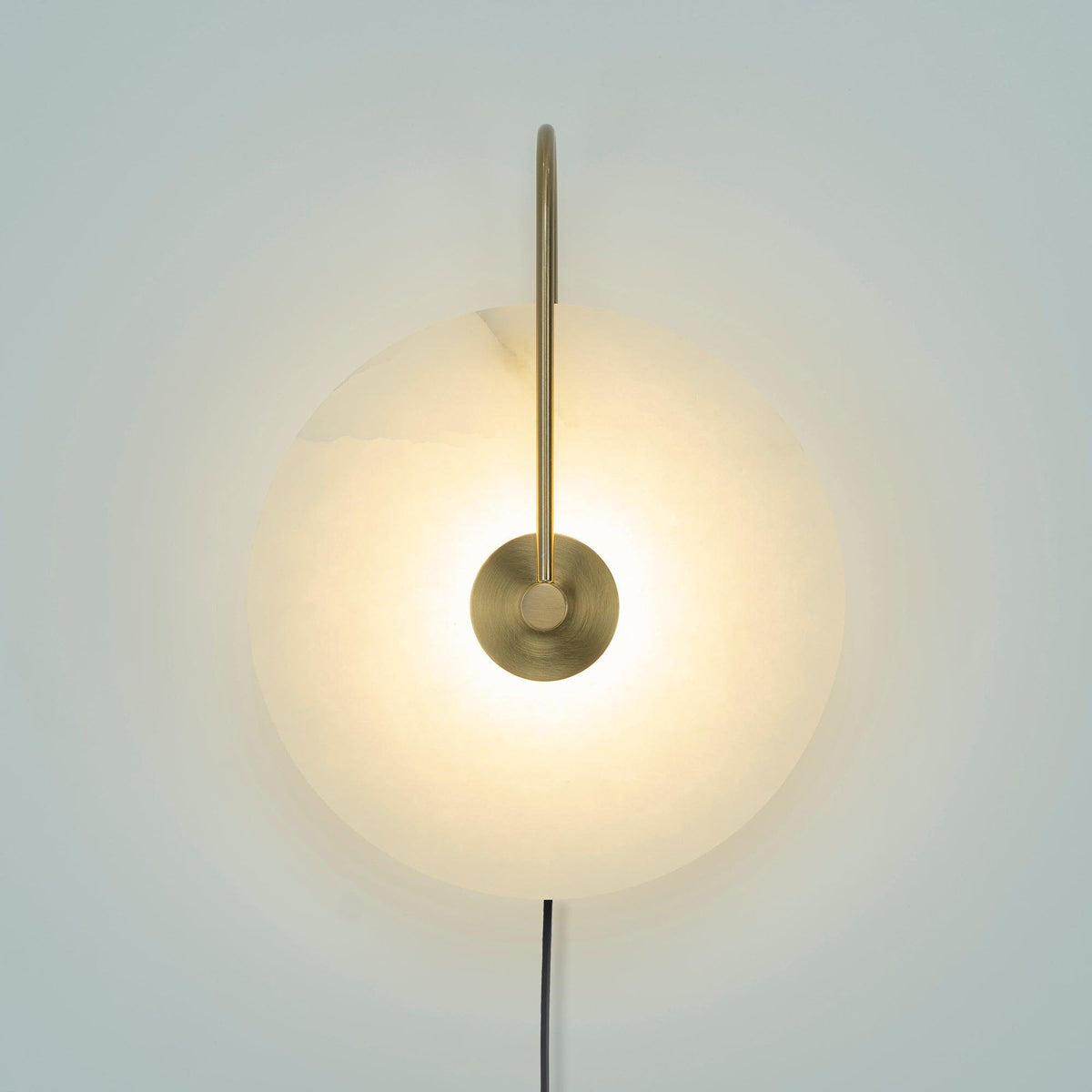 Ceraeyra Alabaster Globe Wall Light