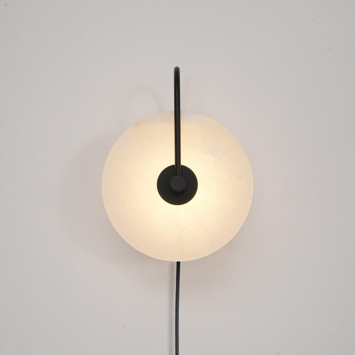 Ceraeyra Alabaster Globe Wall Light