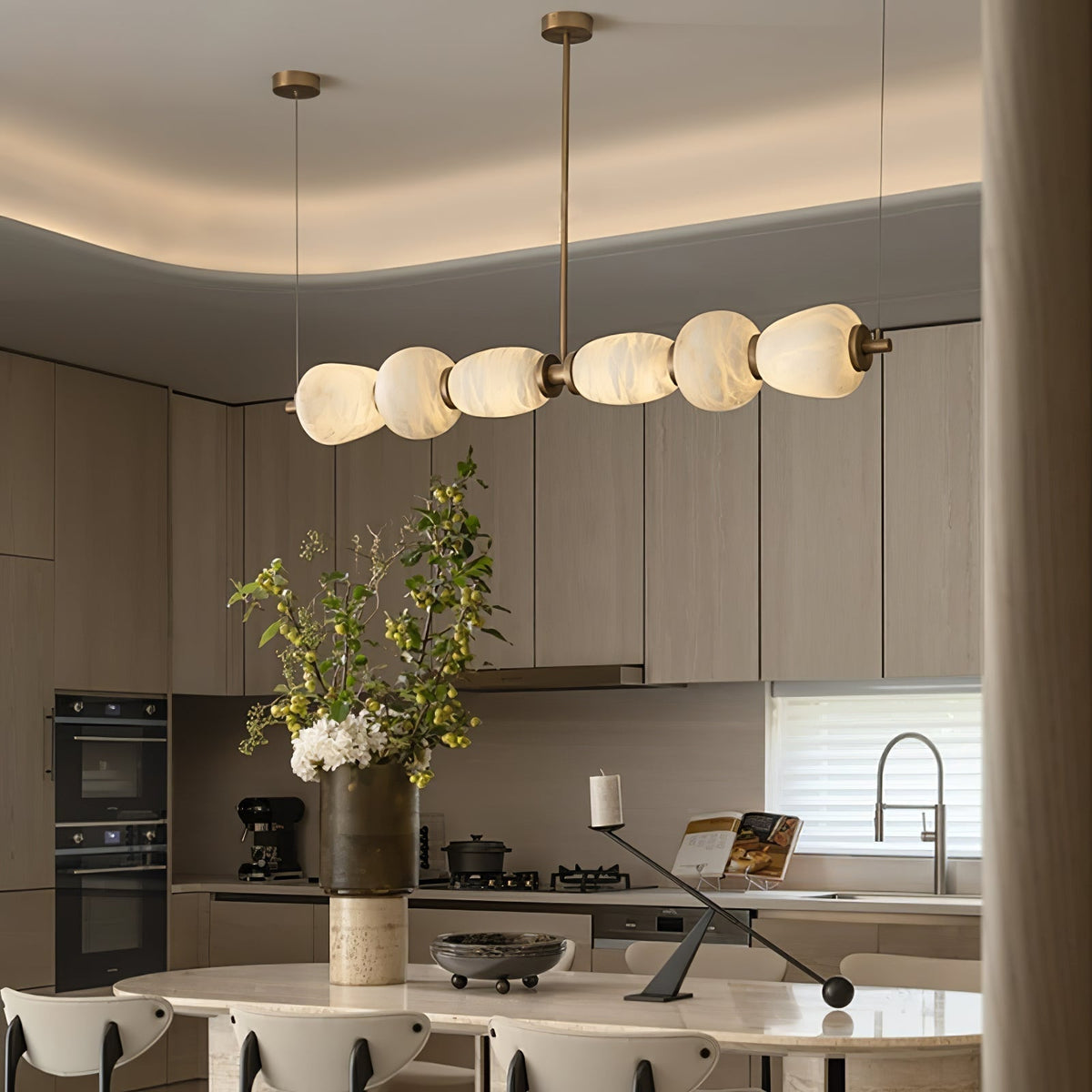 Saroa Alabaster Linear Pendant Light