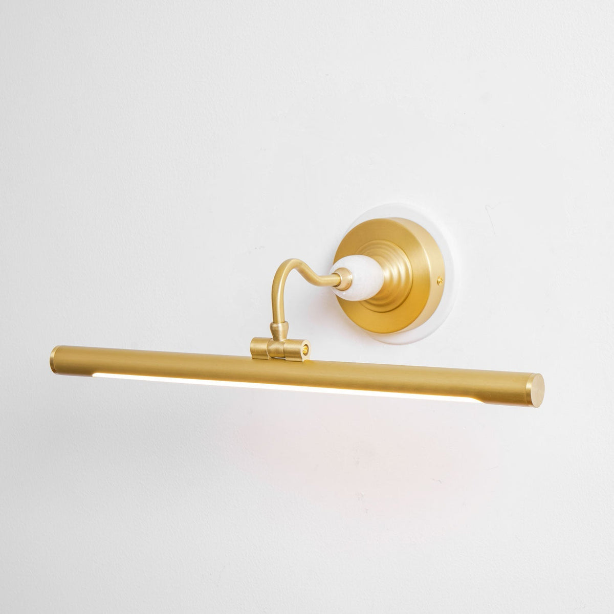 Kelin Art Linear Indoor Wall Light