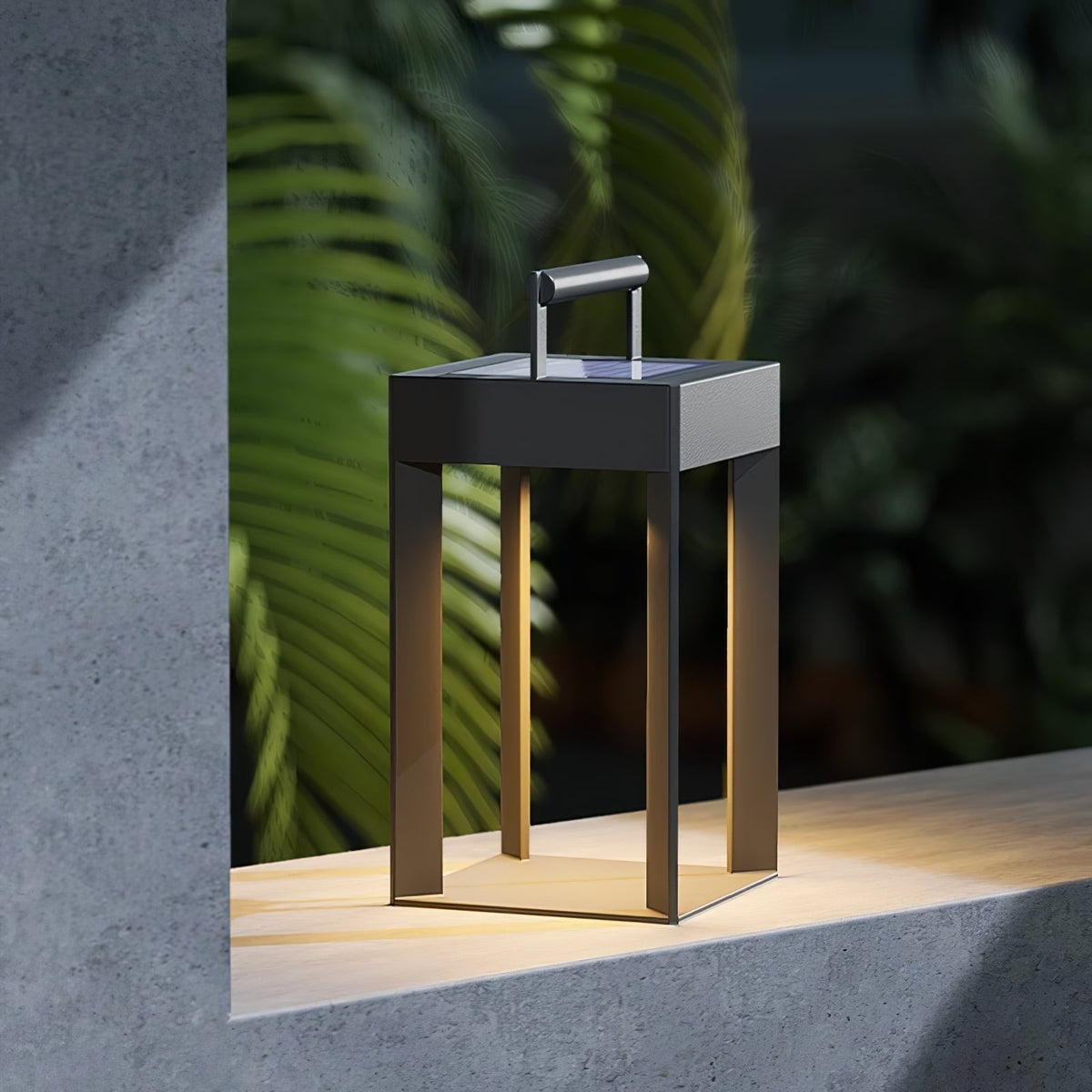 Jared Minimalist Outdoor Lamp