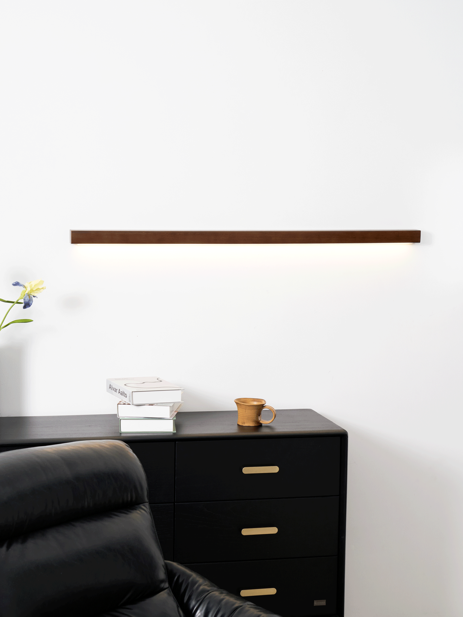 Fepia Linear Wood Indoor Wall Light