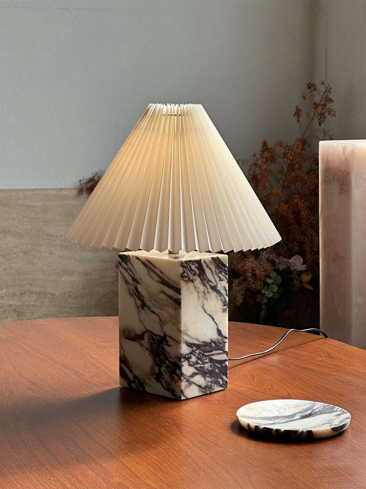 Orelaneria Table Lamp