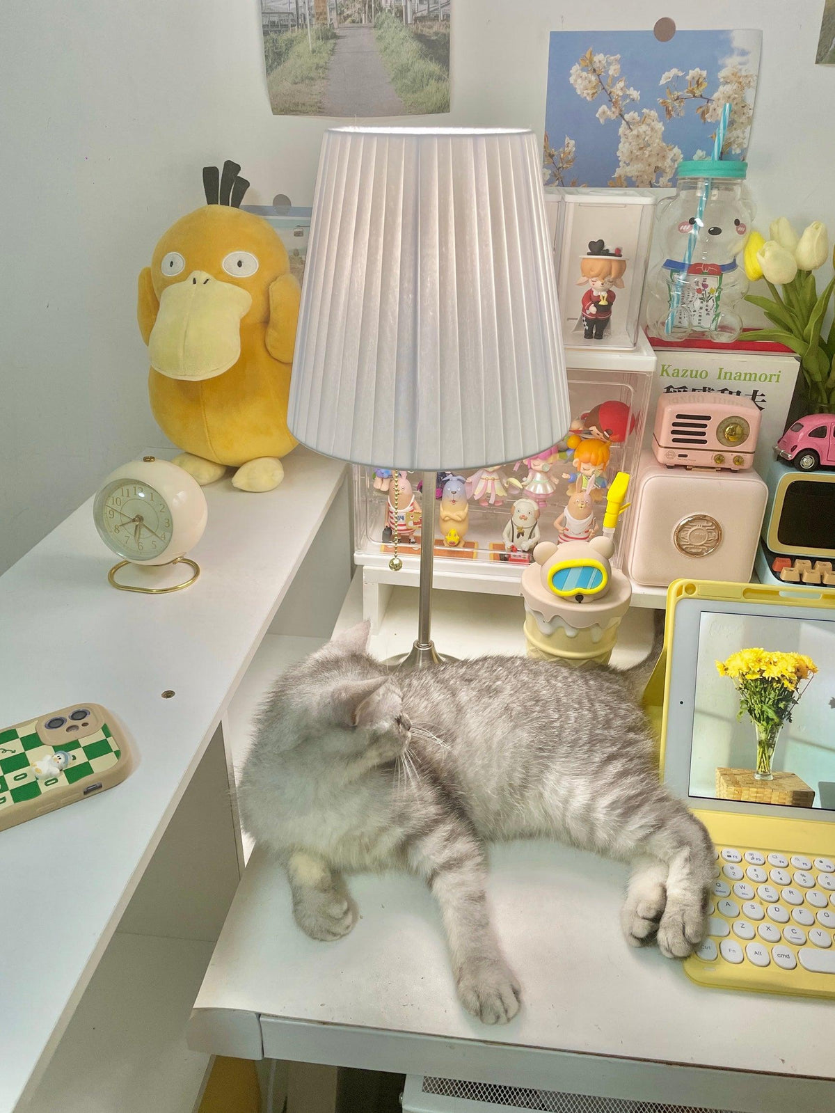 Simplicity Pleated Fabric Table Lamp