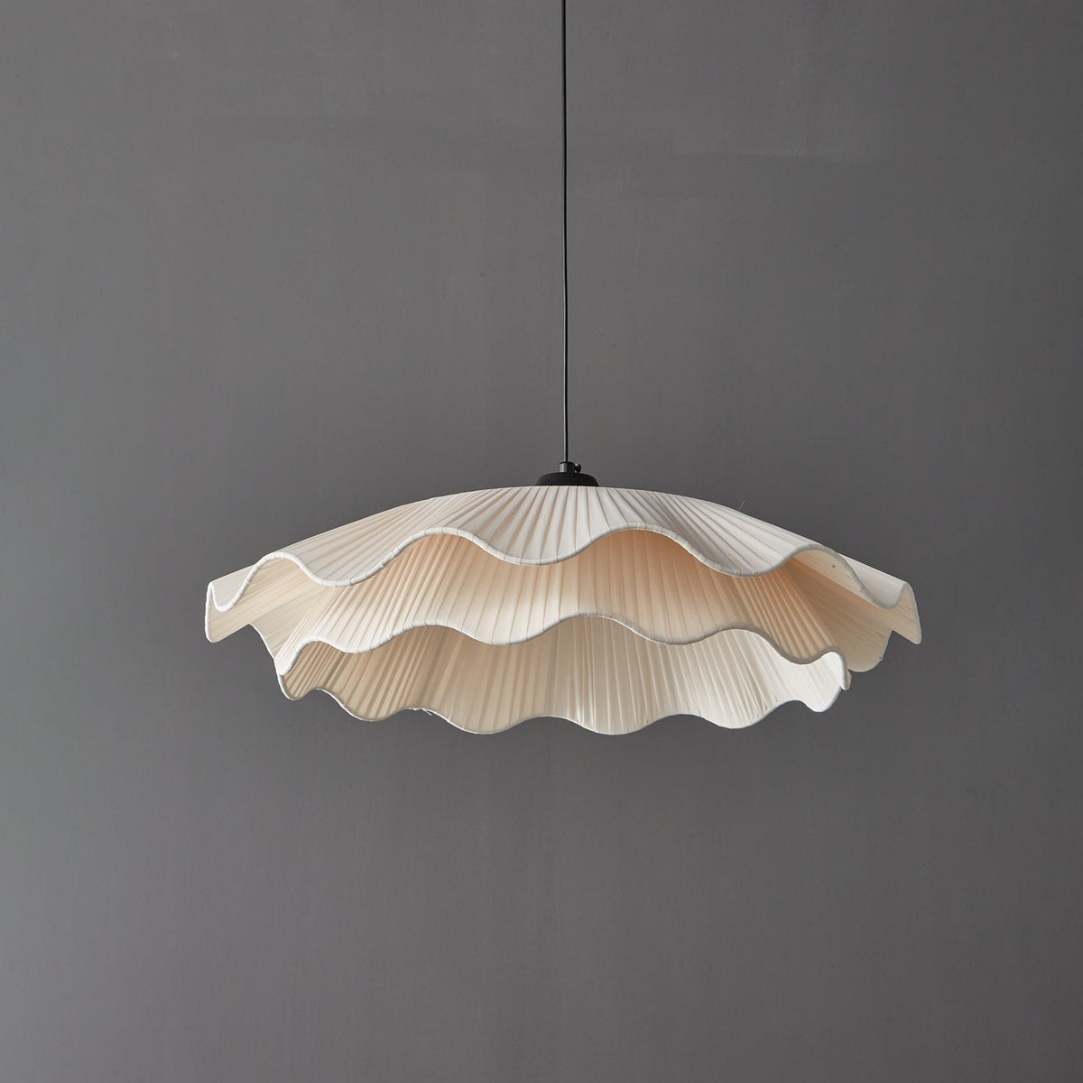 Zaeva Fabric Wave Pendant Light