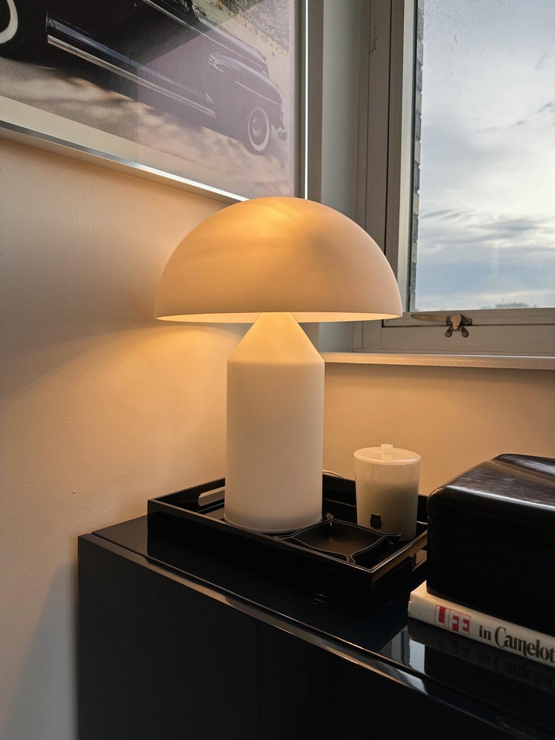 Hesrin Glass Artistic Table Lamp
