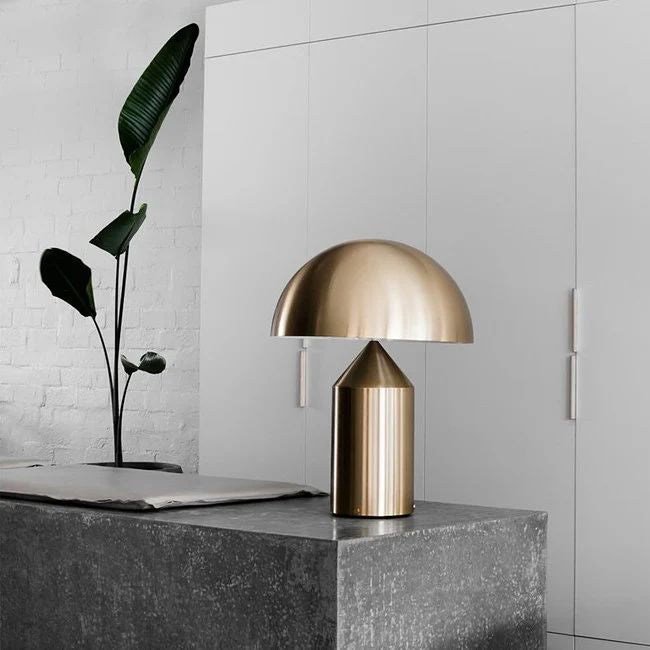 Selisina Industrial Minimalist Table Lamp
