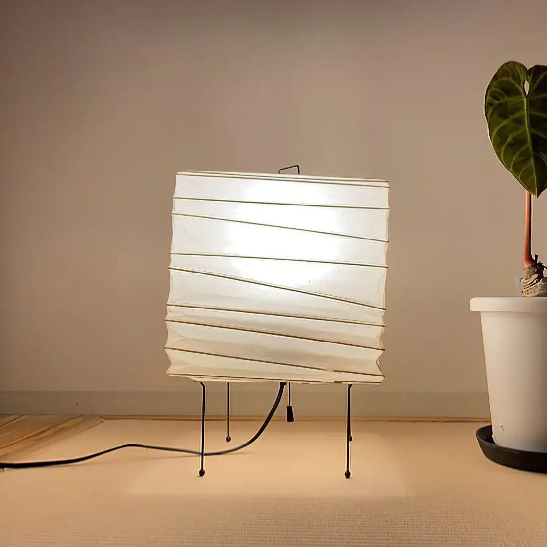Mith Paper Oriental Table Lamp
