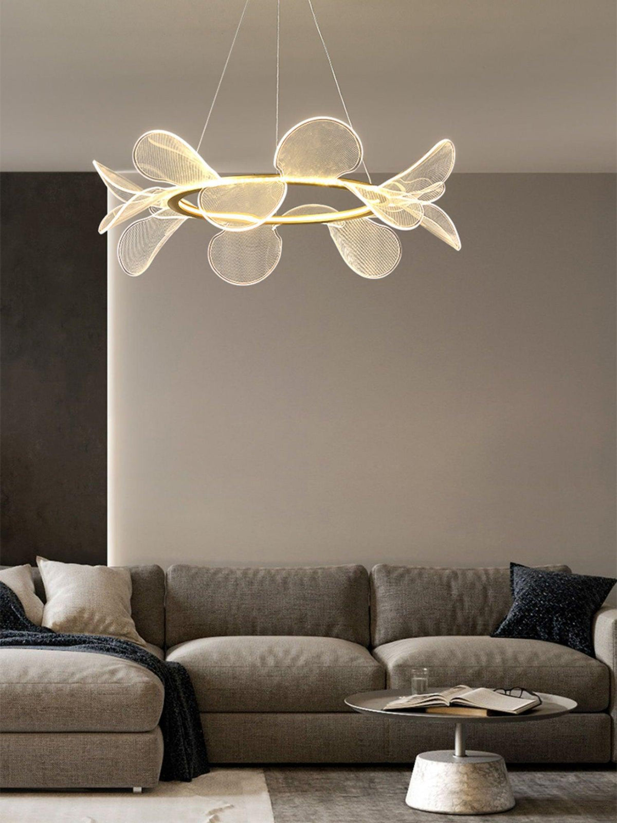 Celalira Chandelier Bain Flying Flowers Acrylic