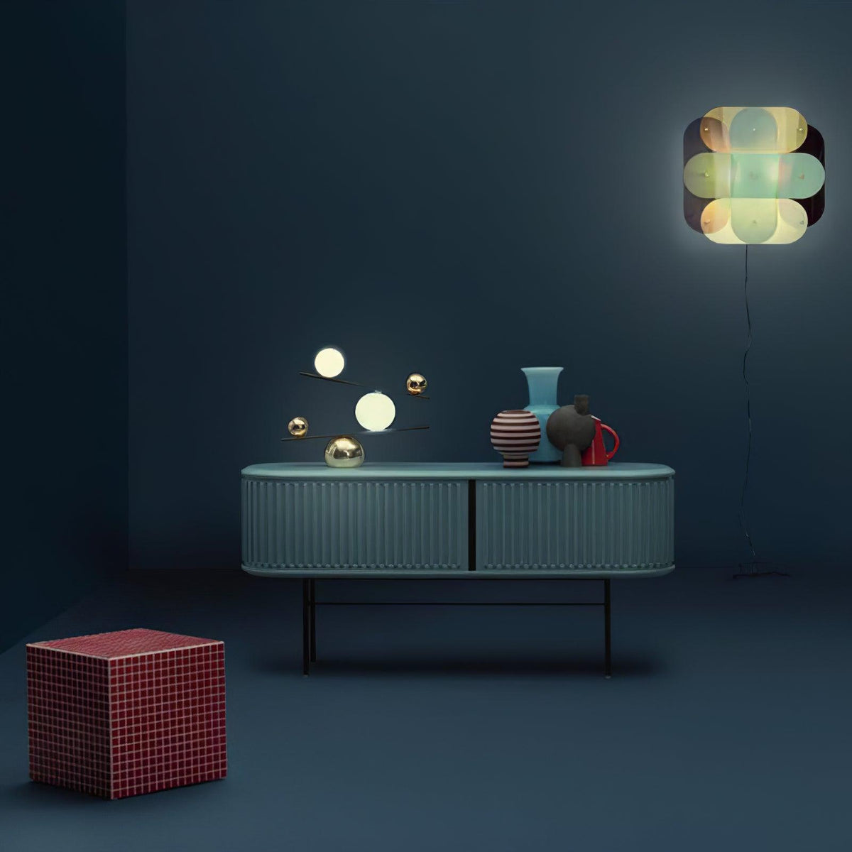 Usilus Table Lamp