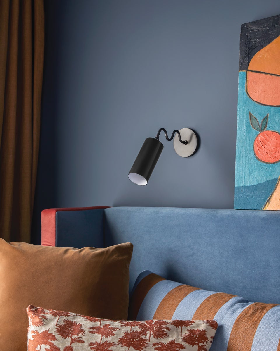 Vatnuvyu Modern Minimalist Fabric Metal Wall Lamp