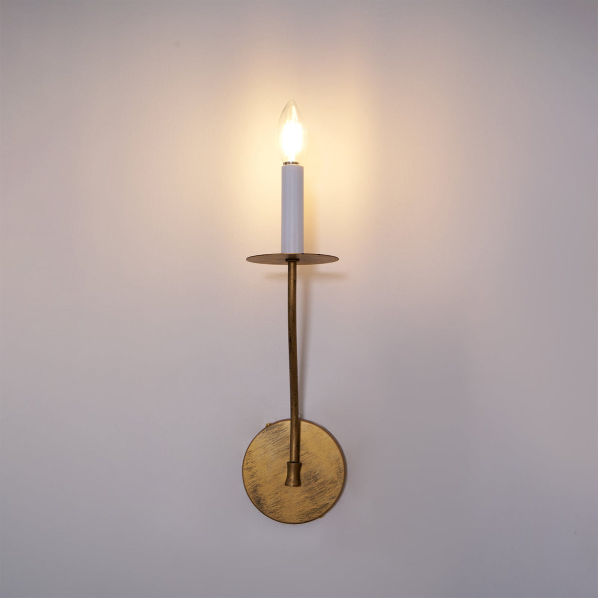 Eris Wall Lamp Brass
