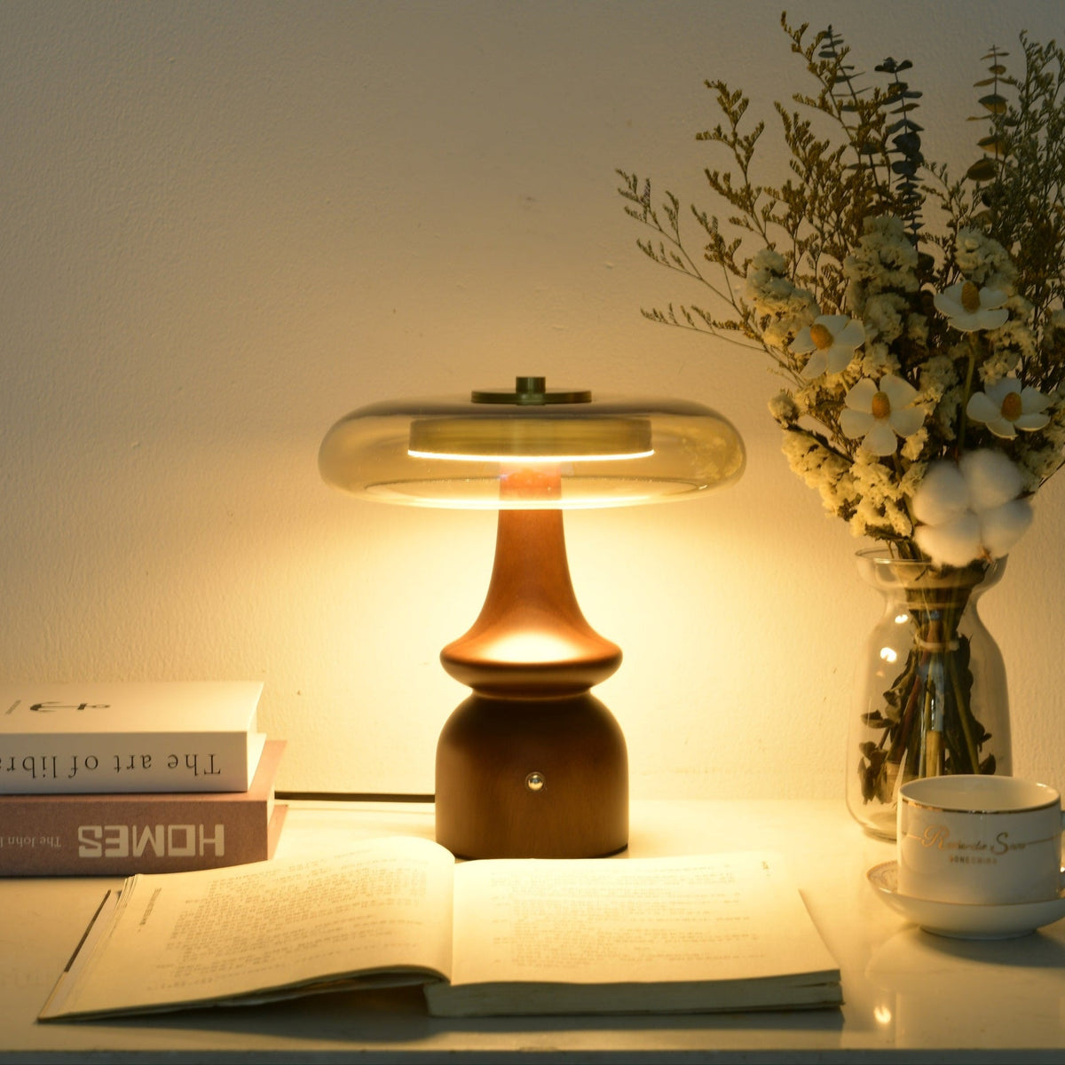 Mushroom Retro Glass Table Lamp