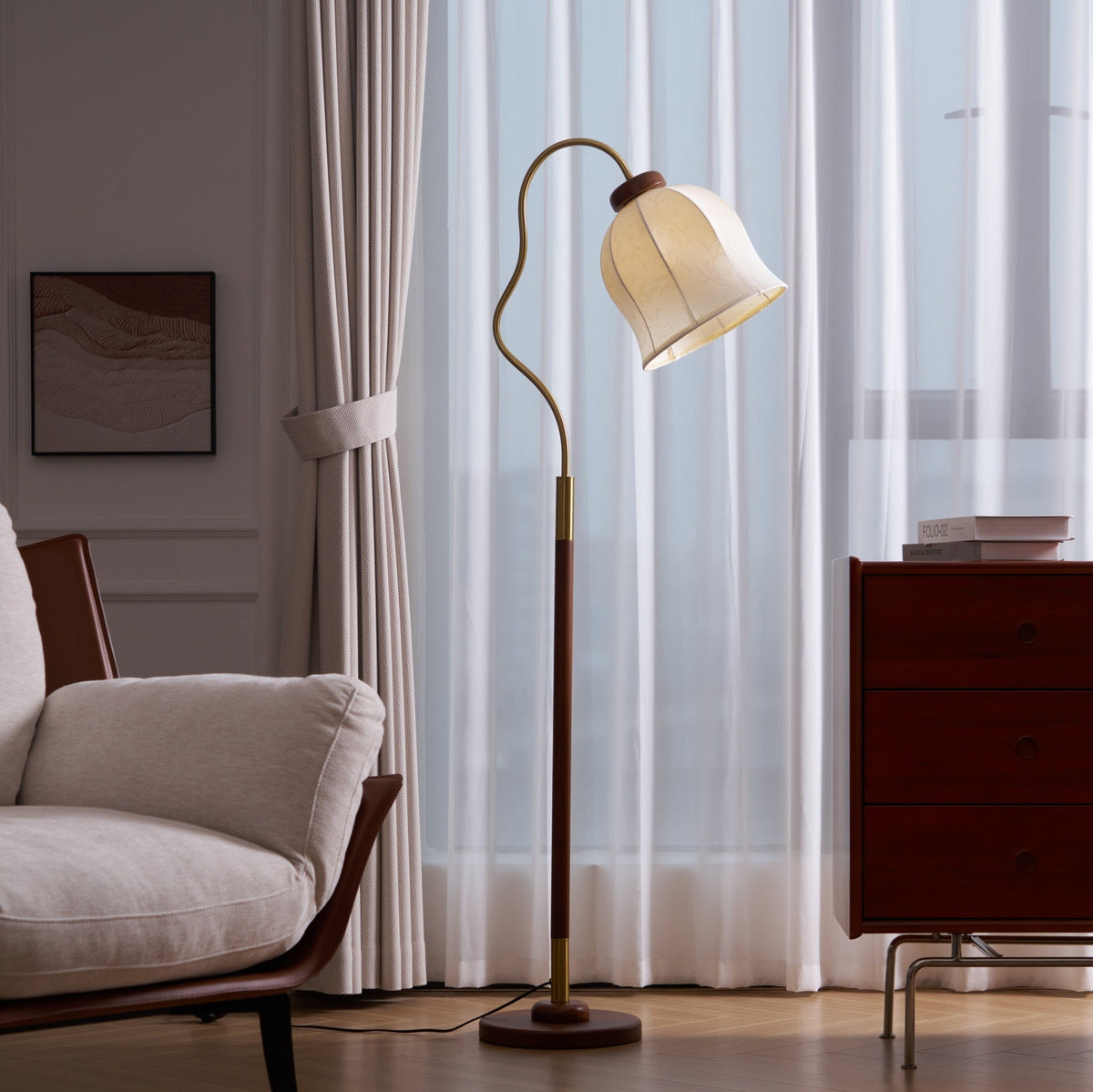 Elveielle Classic Wood Floor Lamp