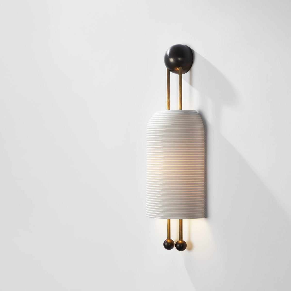 Bly Wall Lamp Opal Glass Gold Rods