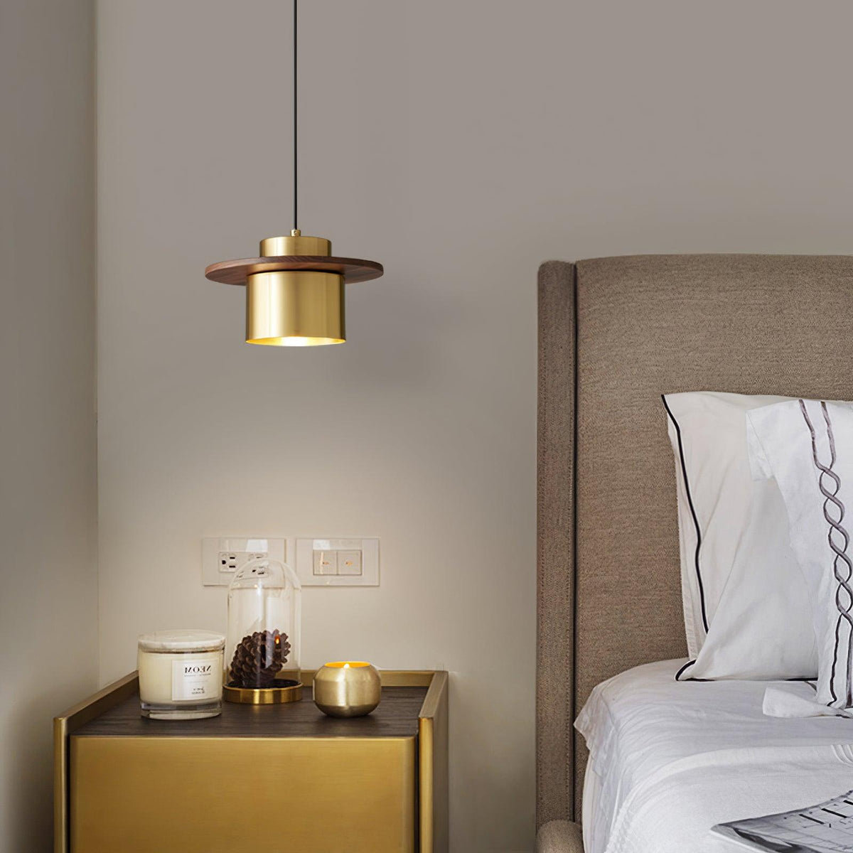 Auririra Industrial Brass Pendant Light