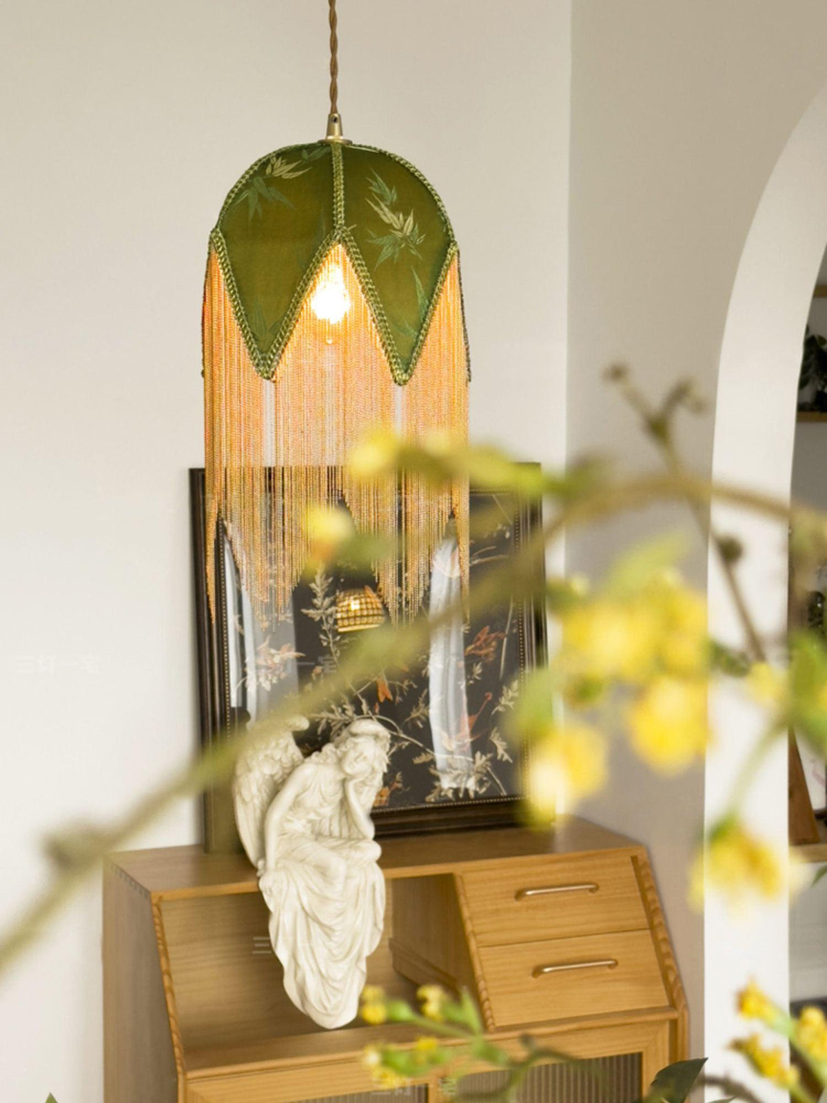 Yolvin Unique Fringed Pendant Lamp