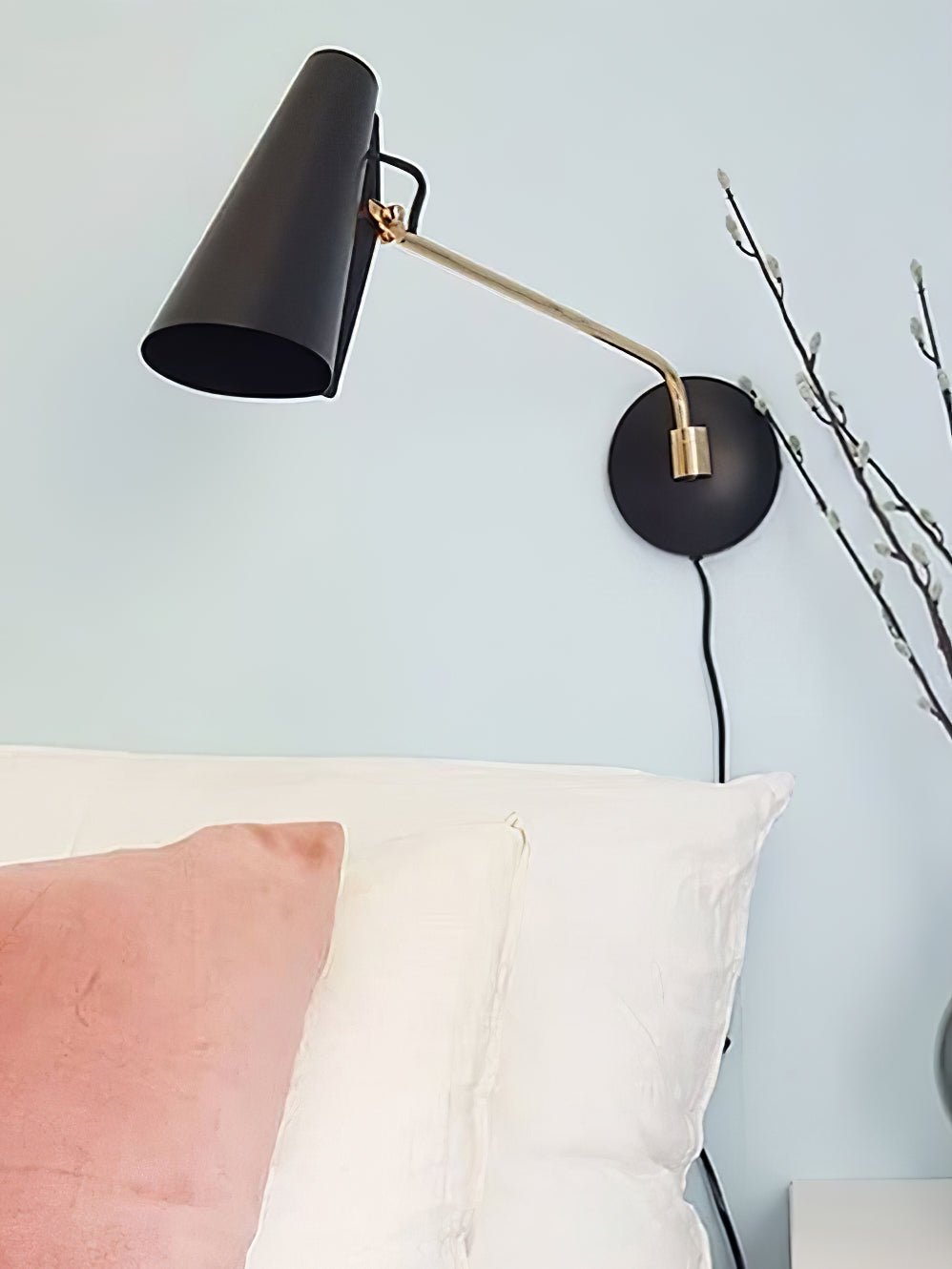 Cedoria Modern Minimalist Birdy Wall Lamp