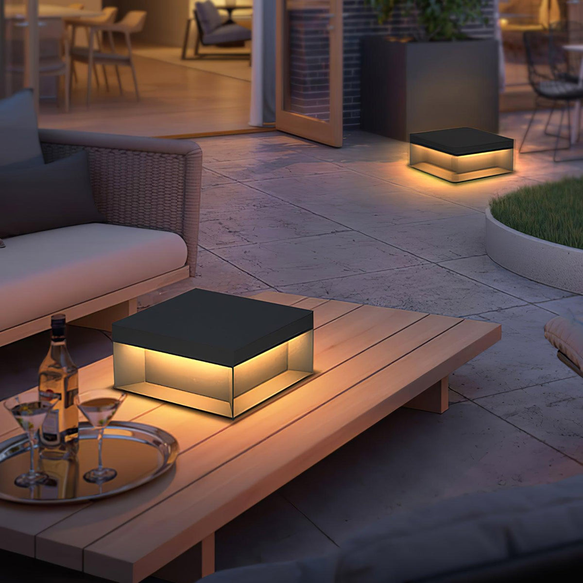 Polly Modern Outdoor Light