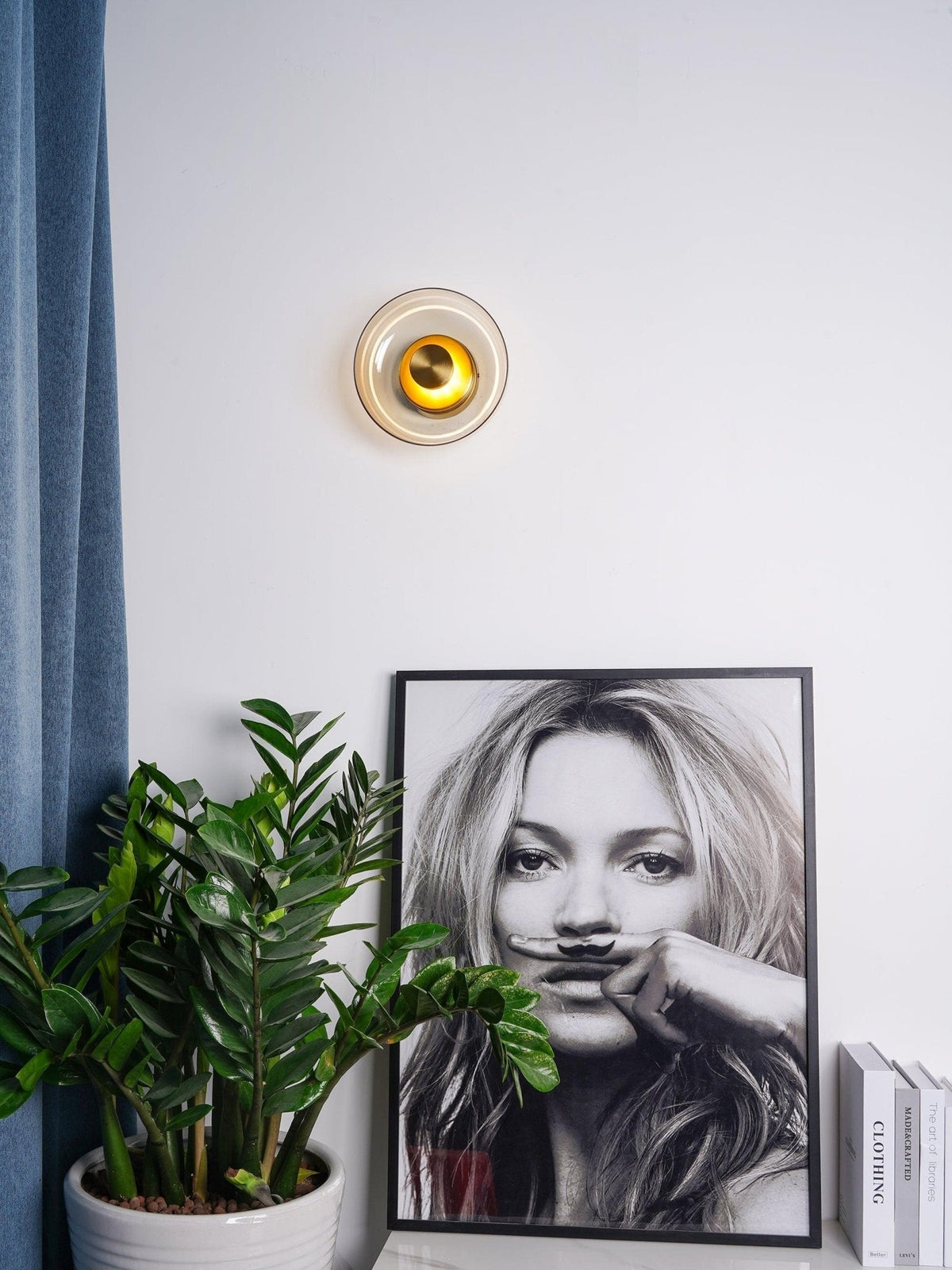 Lomino Premium Nordic Art Glass Wall Light