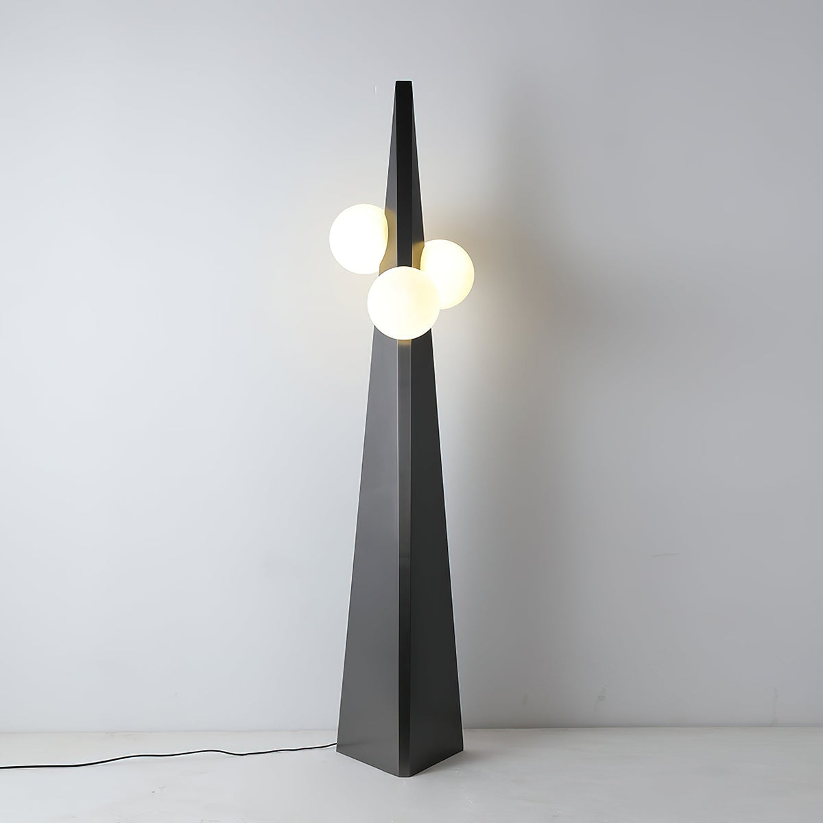 Veleette Floor Lamp