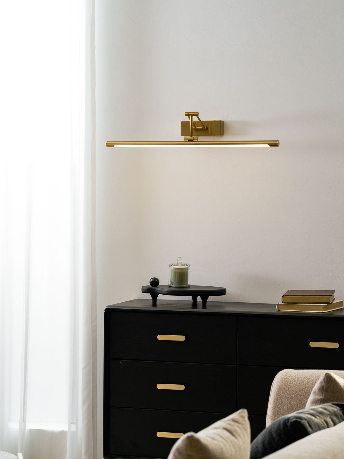Negan Frame Rechargeable Indoor Wall Light