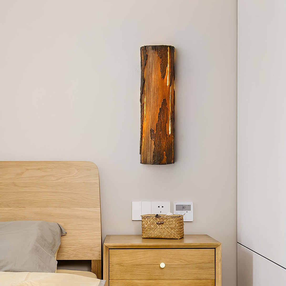 Lorelei Broken Bark Resin Wall Light