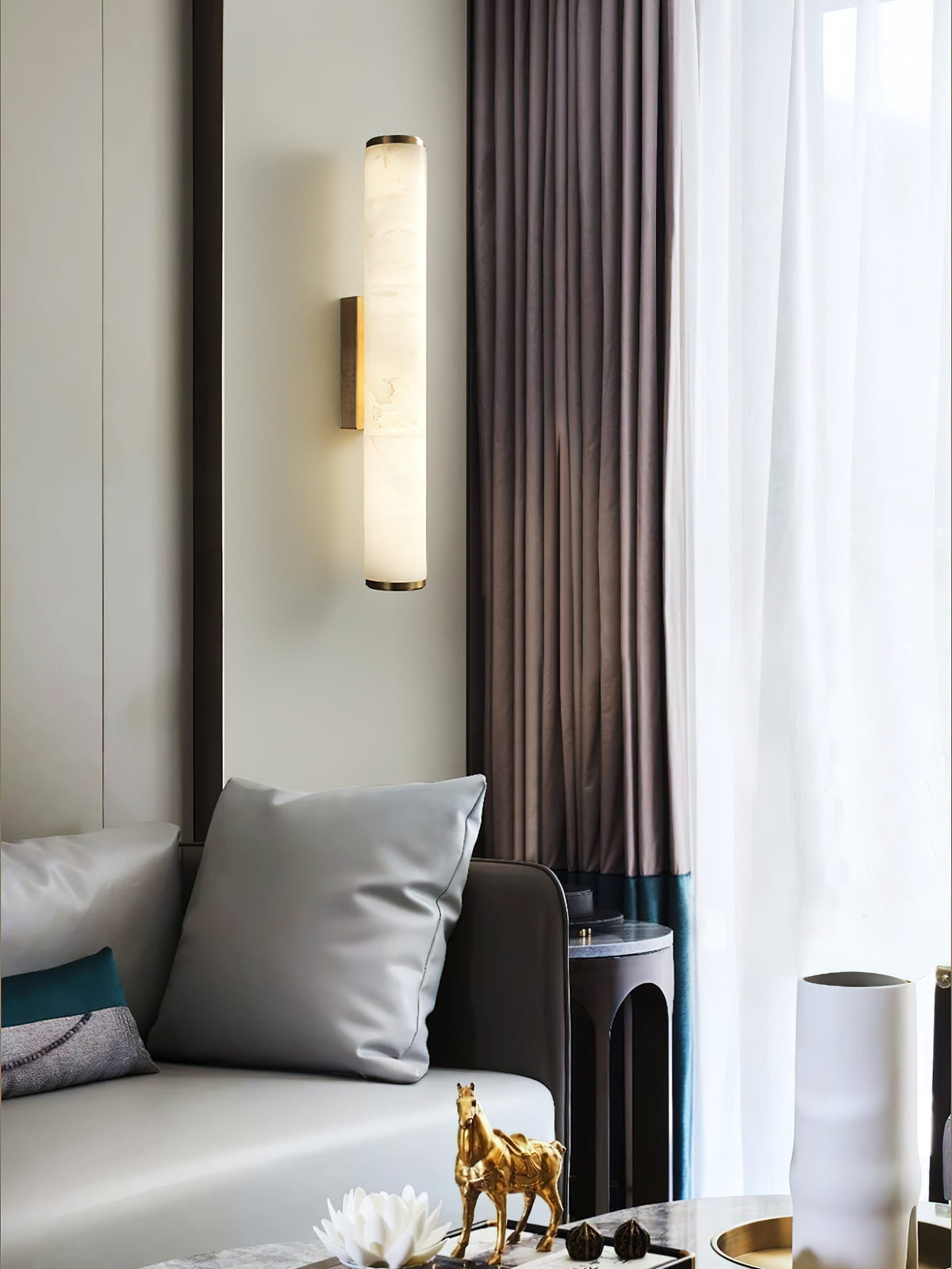 Velarelia Wall Lamp