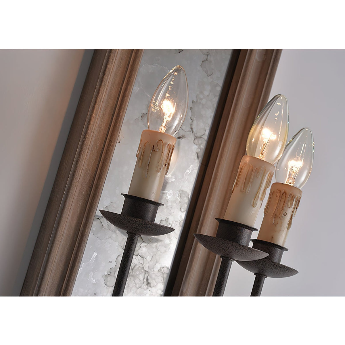 Augusta Wall Lamp