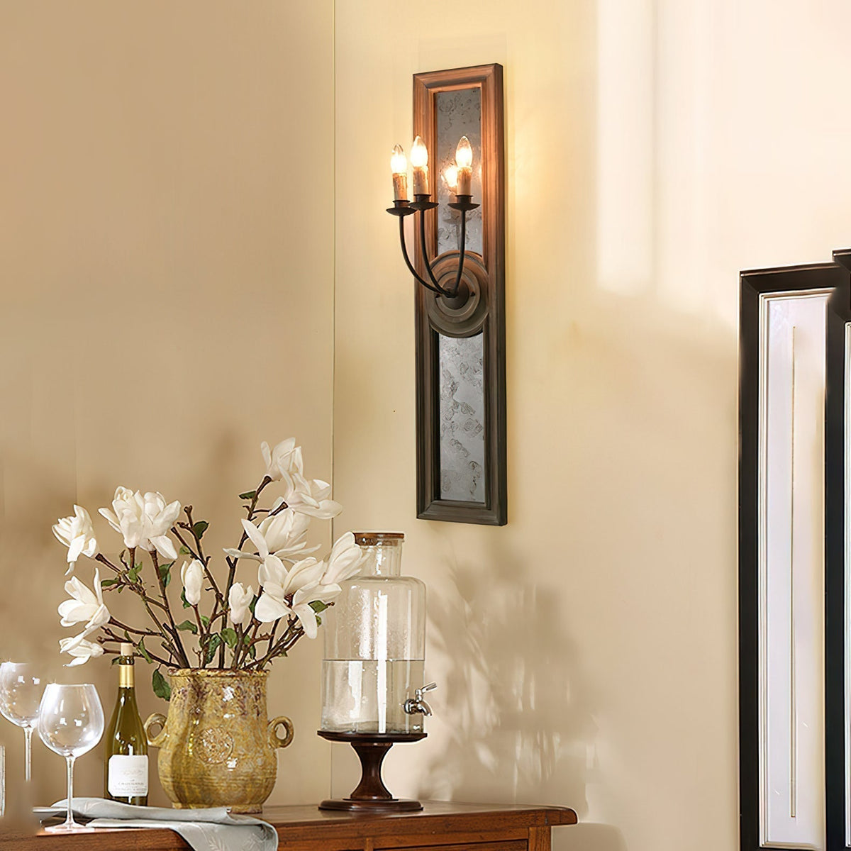 Augusta Wall Lamp