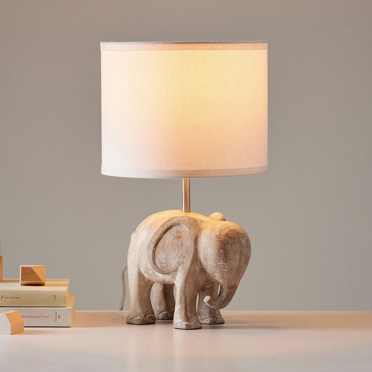 Viraeliella Table Lamp