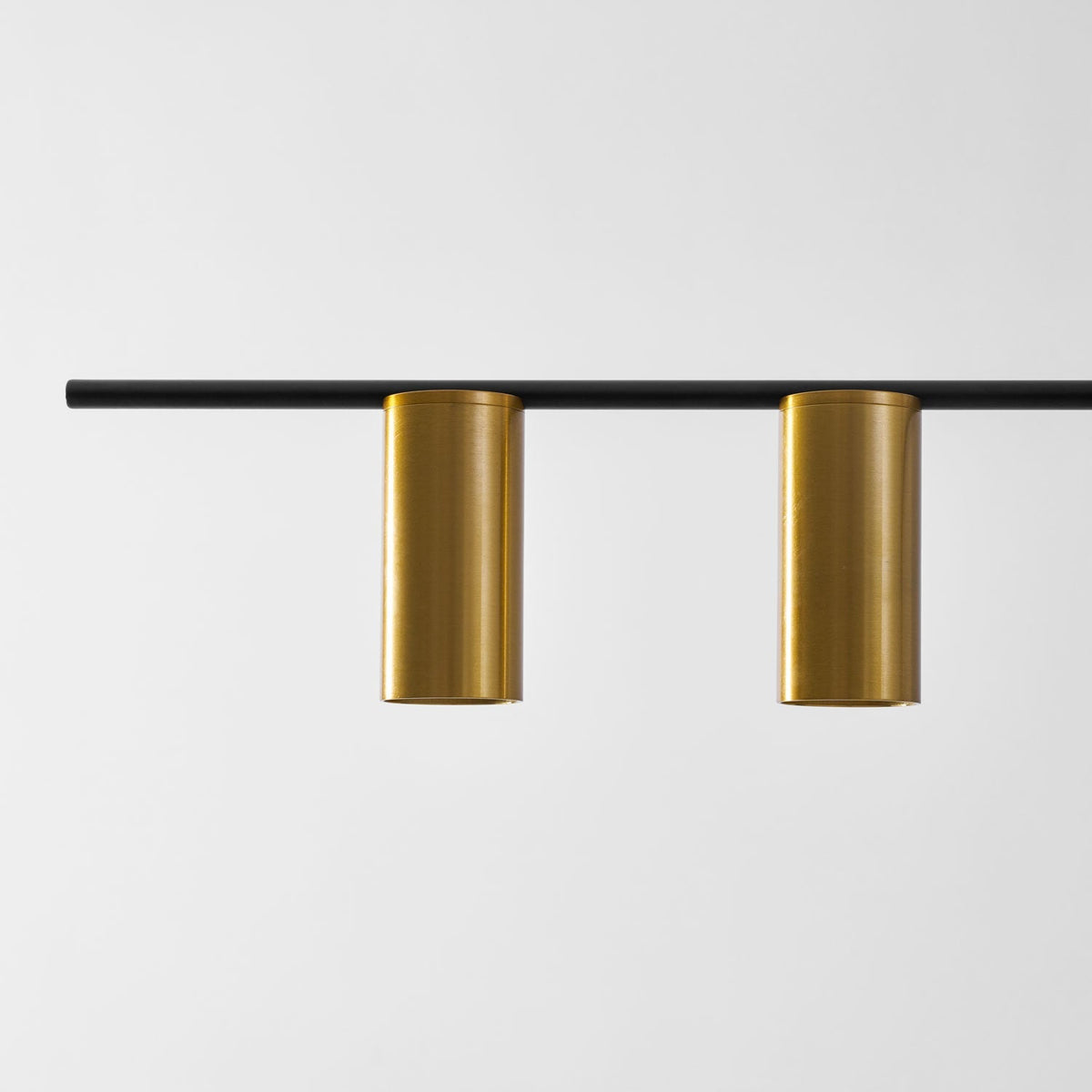 Quedox Linear Chandelier