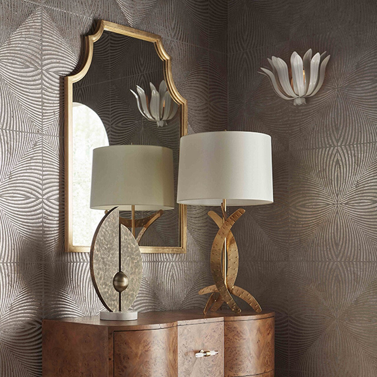 Solivette Brass Wall Lamp