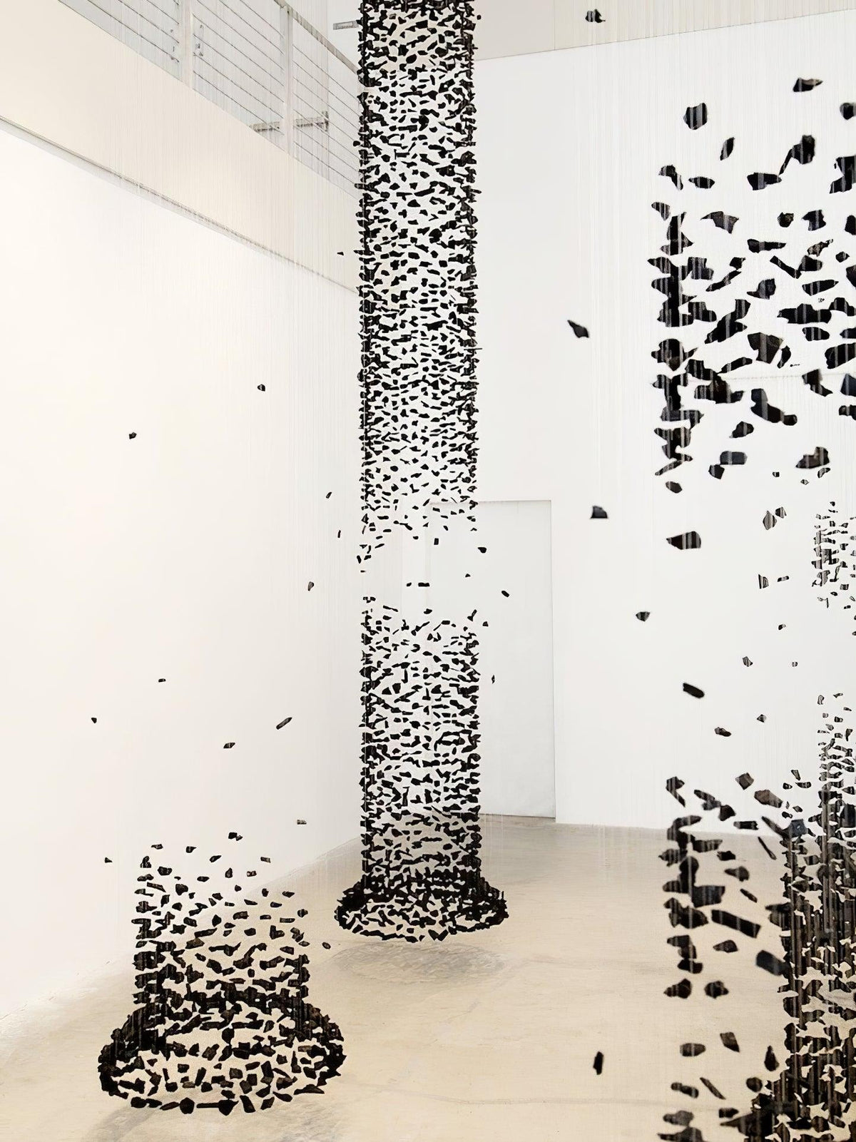 Jemei Black Stones Chandelier