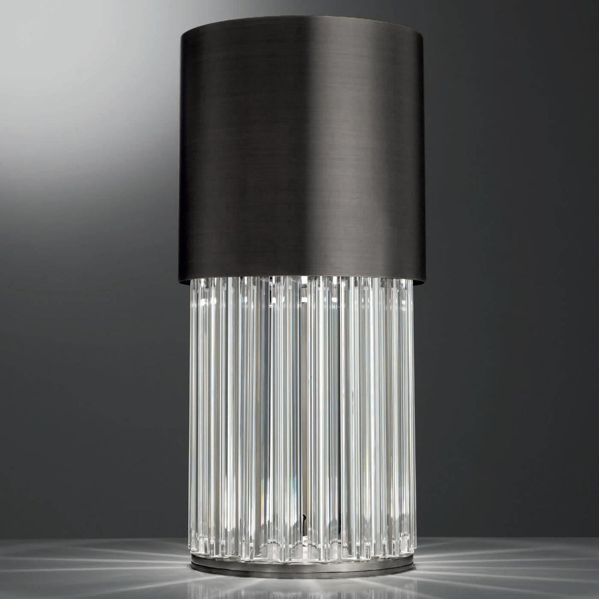 Avenanaya Table Lamp